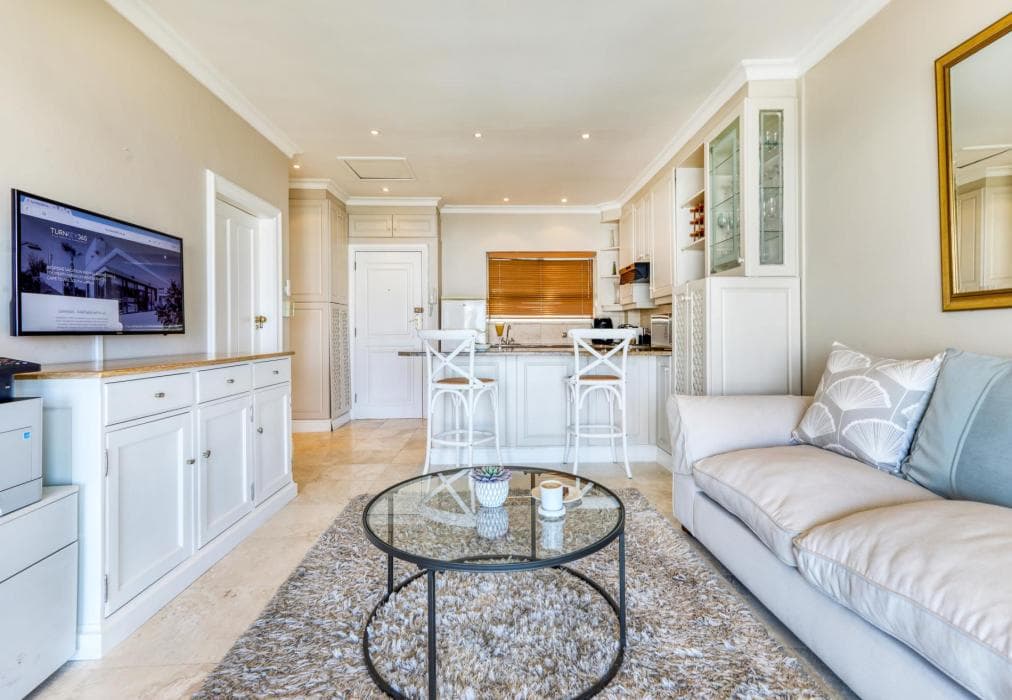 Panoramic Vista Apartment