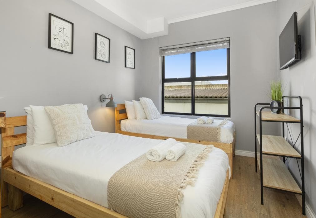 Cape on Portefield 5