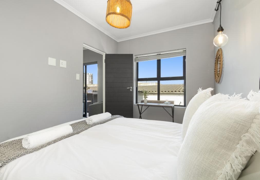 Cape on Portefield 5