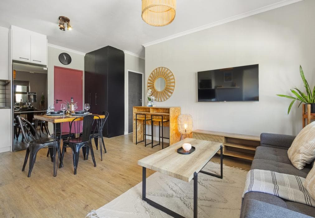 Cape on Portefield 5