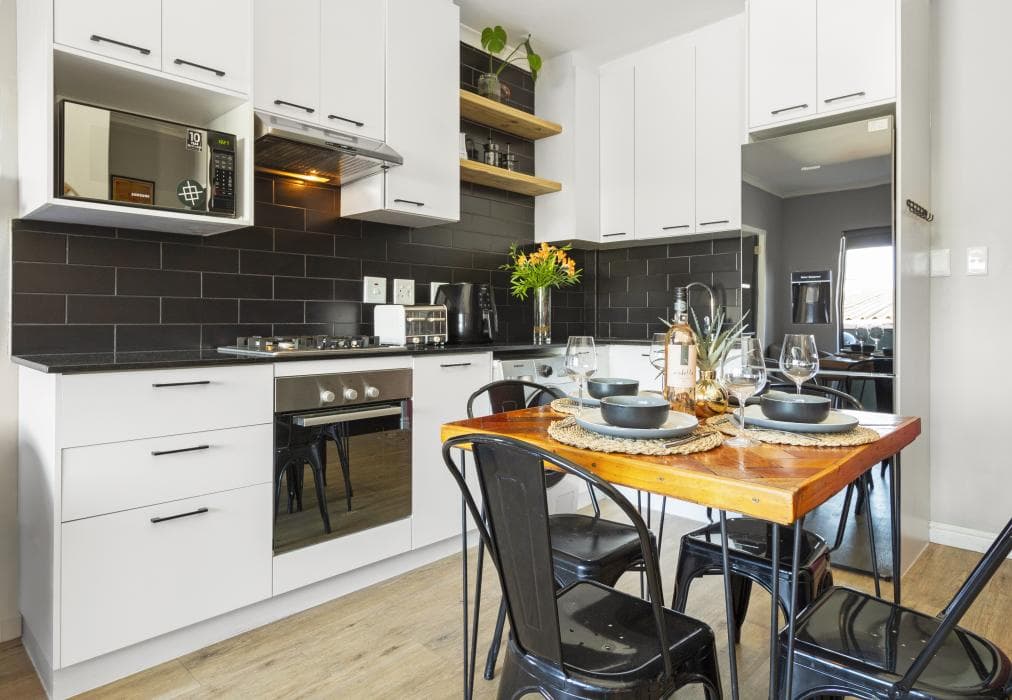 Cape on Portefield 5