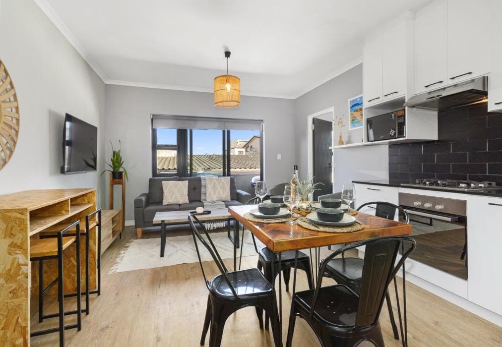 Cape on Portefield 5