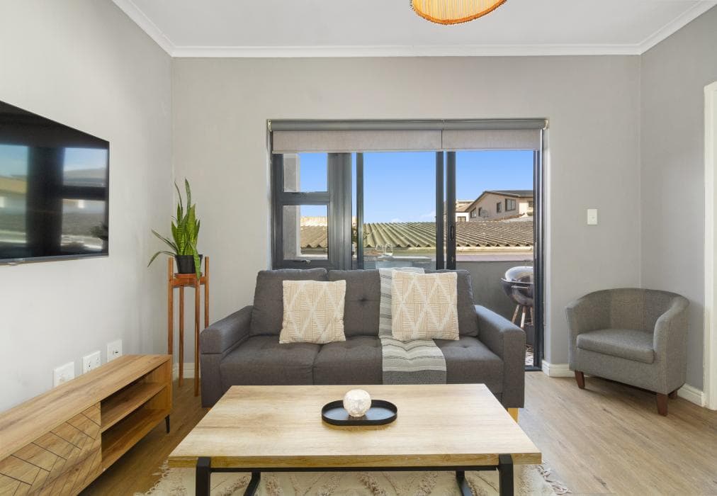 Cape on Portefield 5