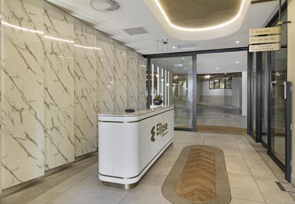 Ellipse Waterfall 31002