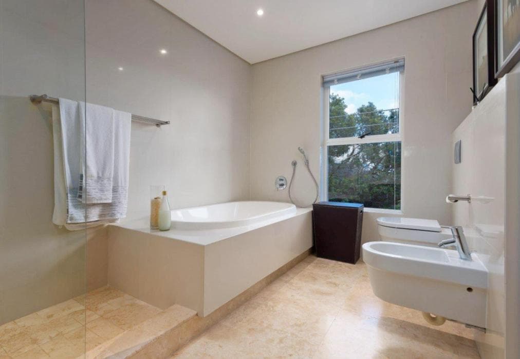 Theresa Luxe - Luxury Villa with pool & ocean views