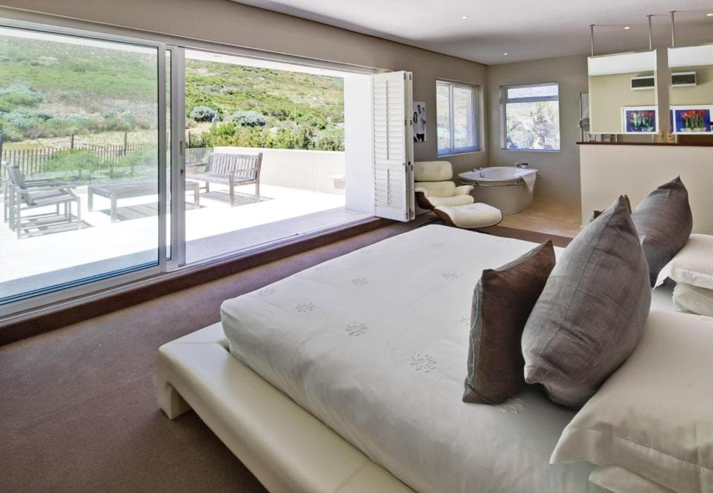 Theresa Luxe - Luxury Villa with pool & ocean views