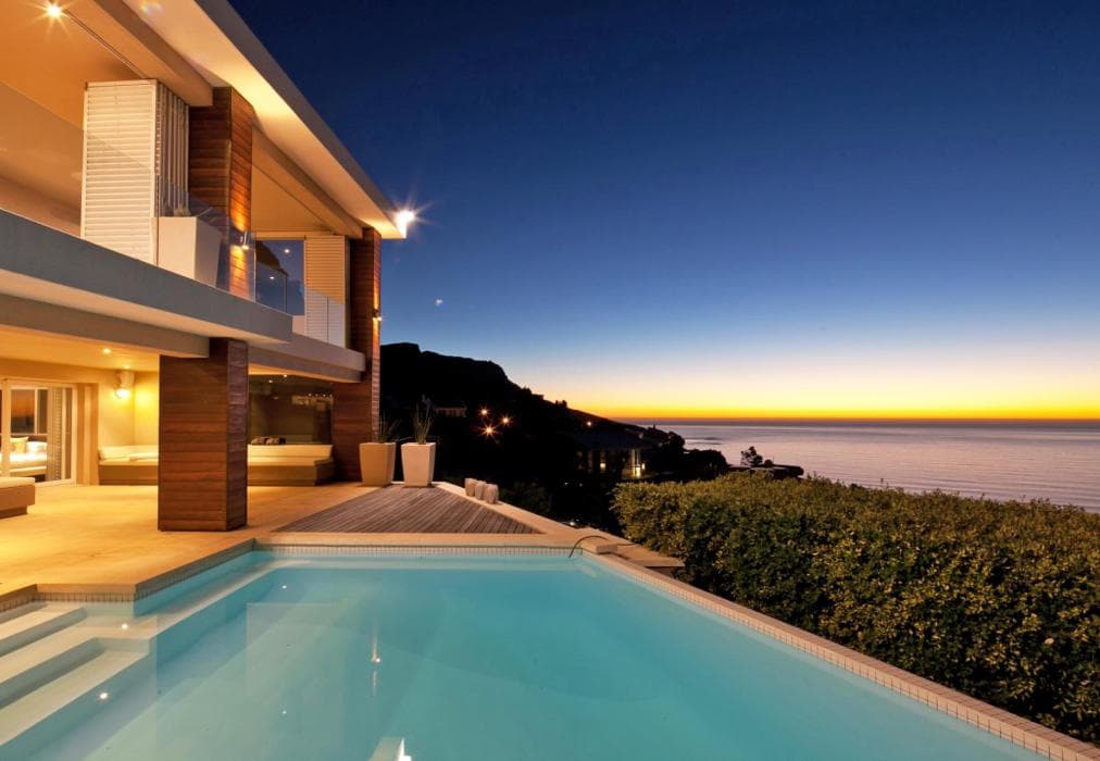 Theresa Luxe - Luxury Villa with pool & ocean views