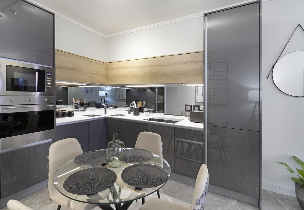 Ellipse Waterfall 3911