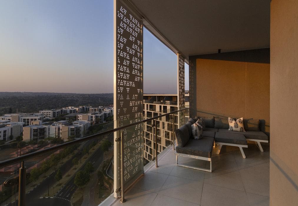 Ellipse Waterfall 3911