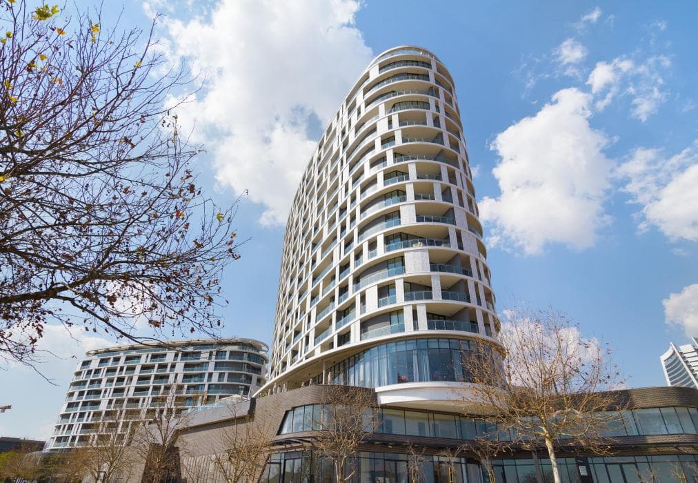 Ellipse Waterfall 3911