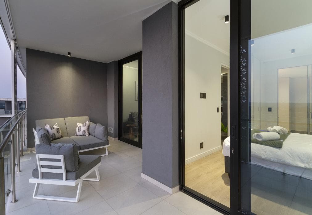 Ellipse Waterfall 3911