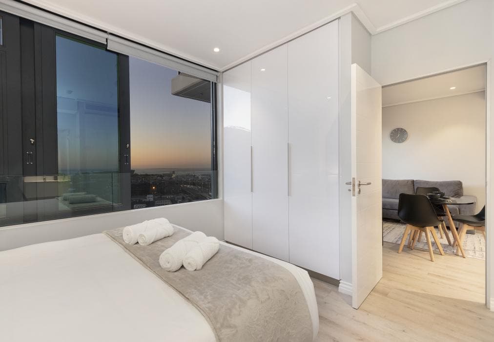 16 On Bree Unit 2117