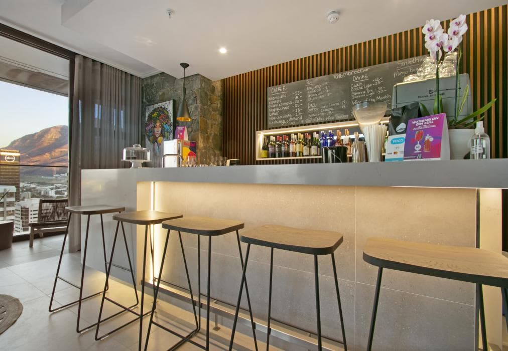 16 On Bree Unit 2117