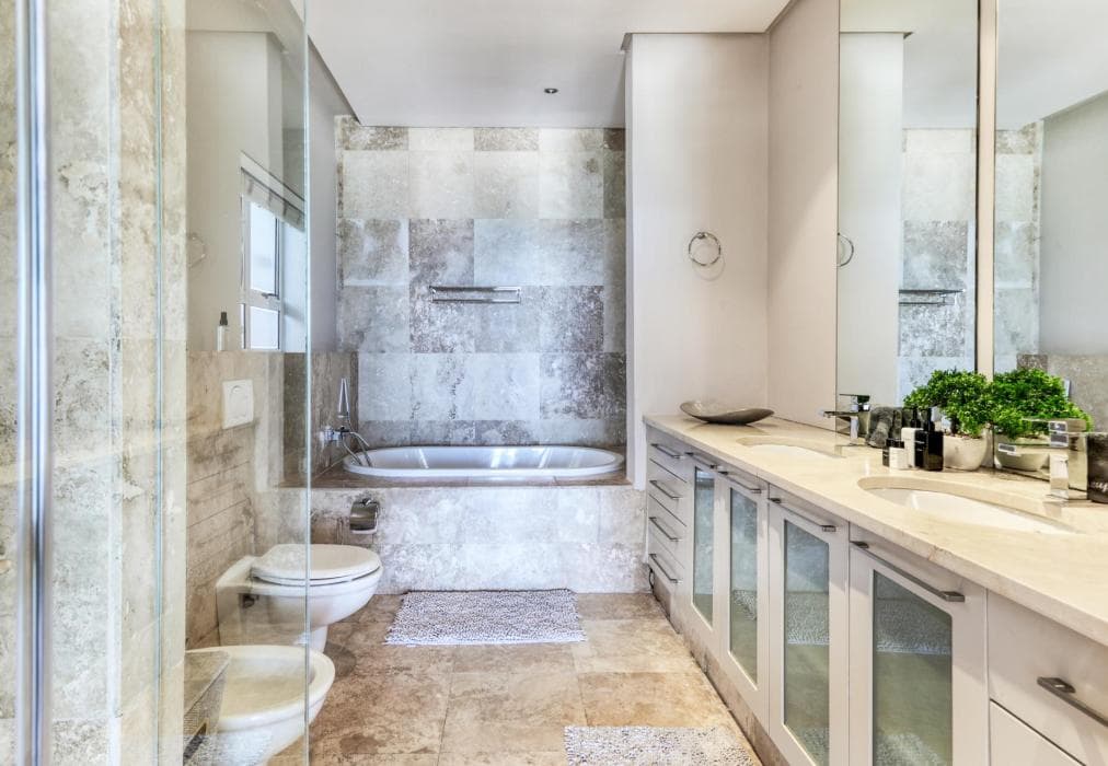 Bakoven Sunsets - Luxe Apt with Ocean Views