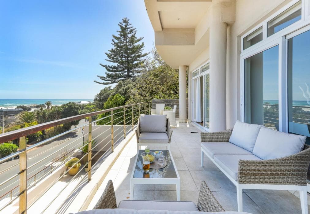 Bakoven Sunsets - Luxe Apt with Ocean Views