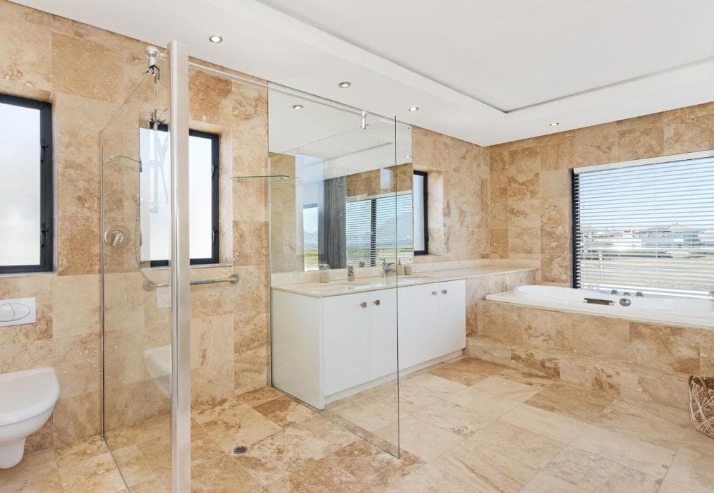 Sunset Kite  Golf Villa