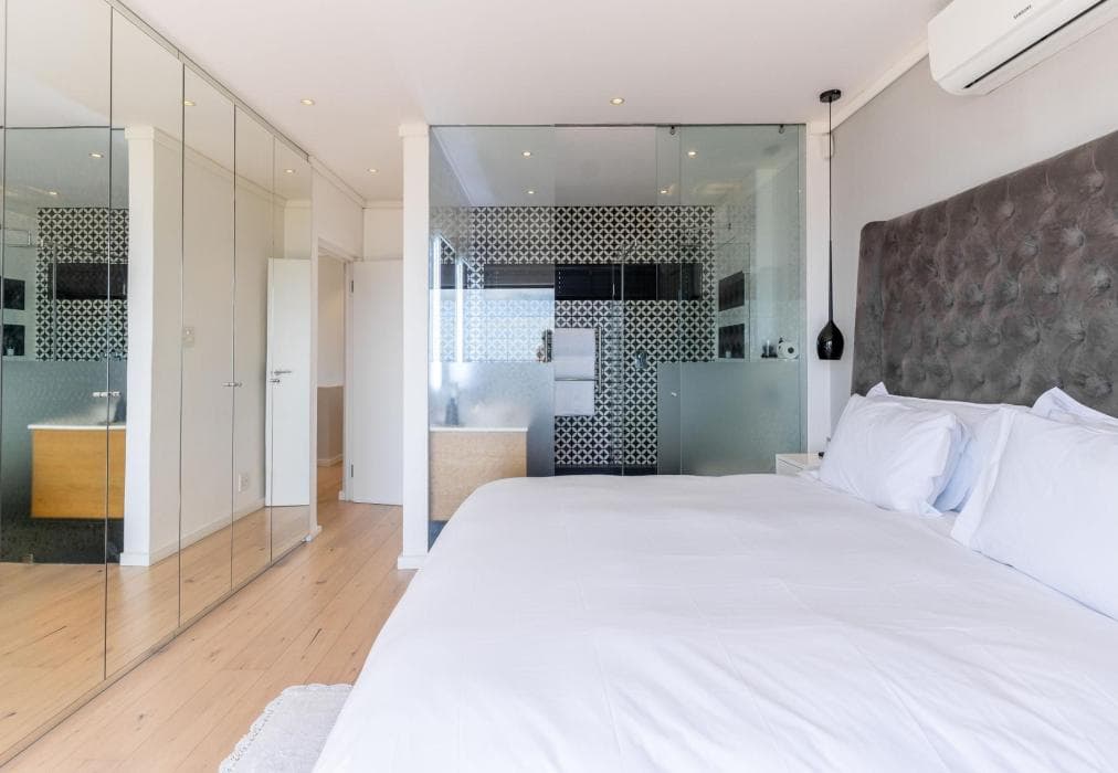 Camps Bay Nest - Townhouse with ocean views