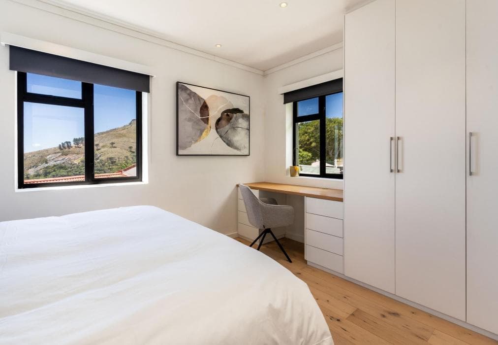 Camps Bay Nest - Townhouse with ocean views