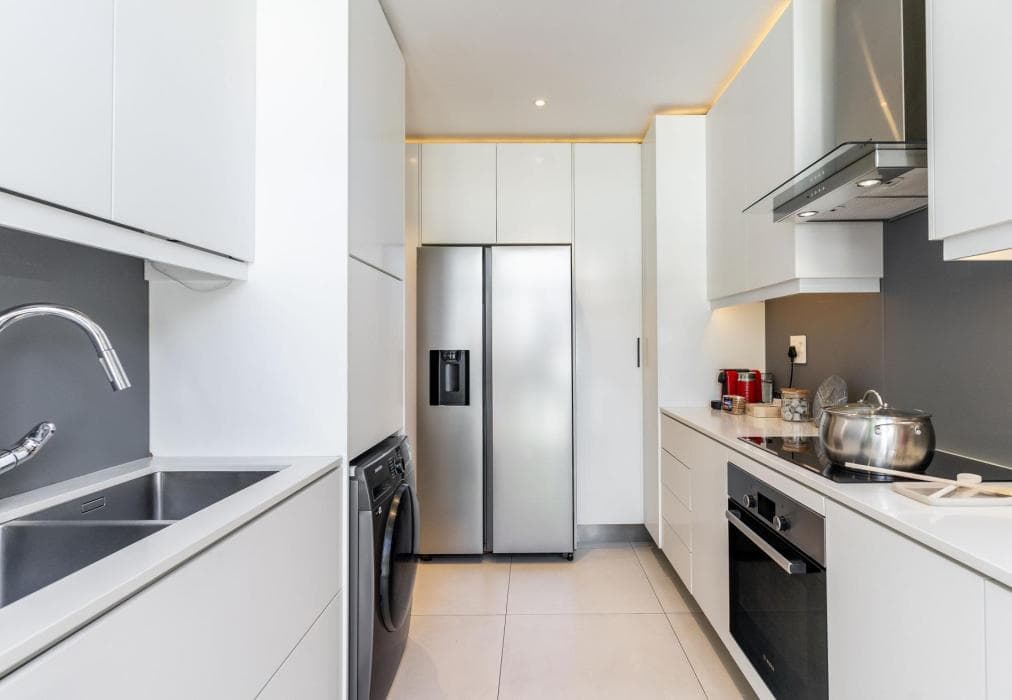 Camps Bay Nest - Townhouse with ocean views