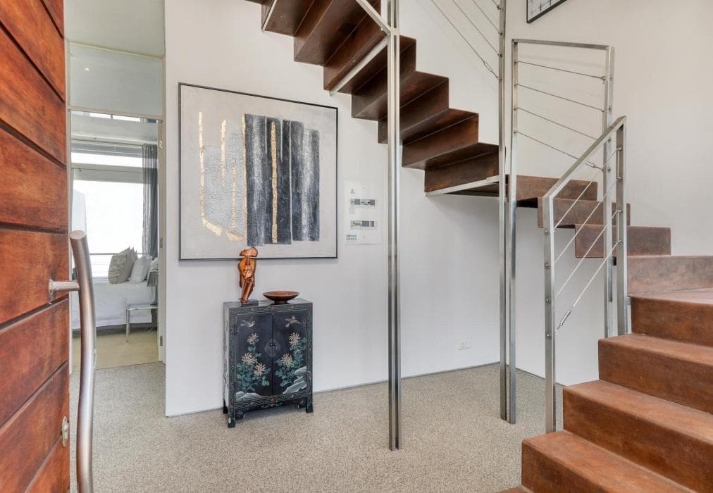 71 on Loop Cape Town - Apt with Mountain Views