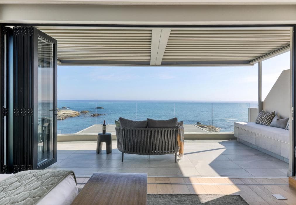 Barley Beach Luxury Penthouse - Camps Bay