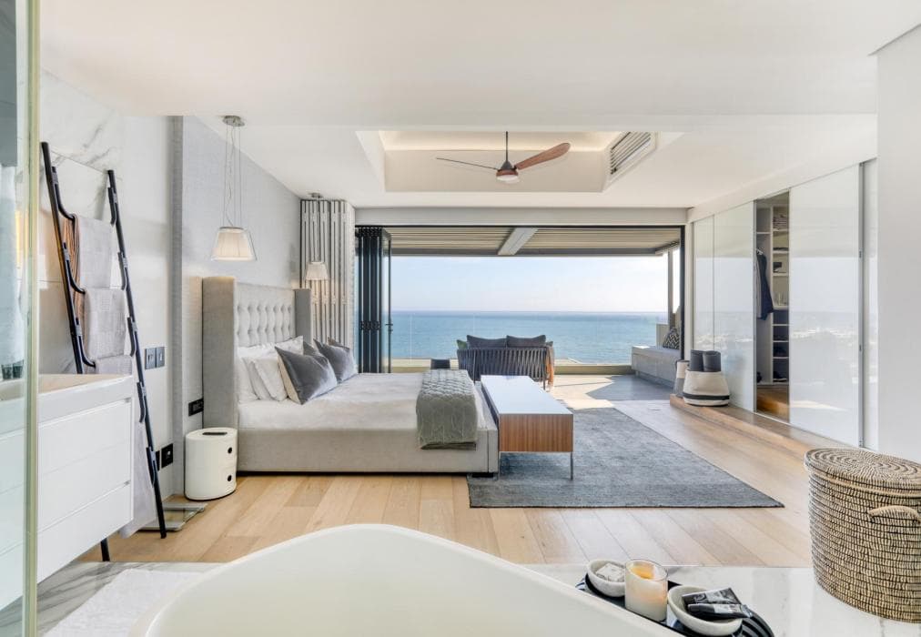 Barley Beach Luxury Penthouse - Camps Bay