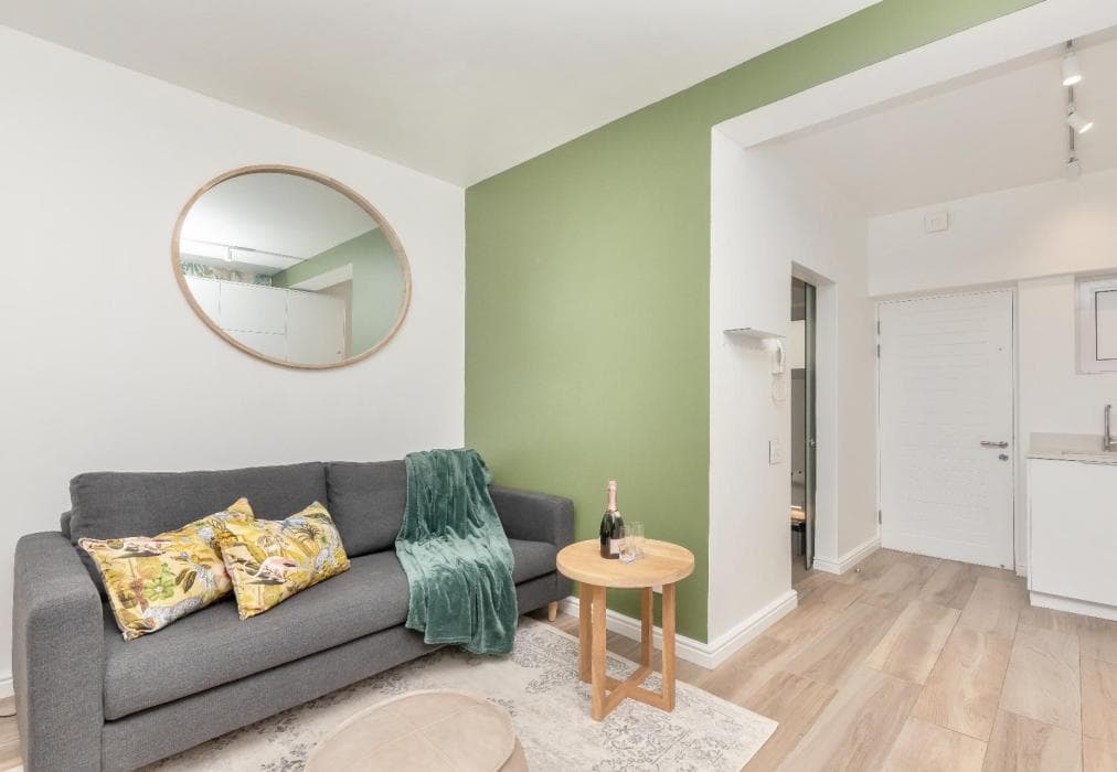 Pearl on the Promenade