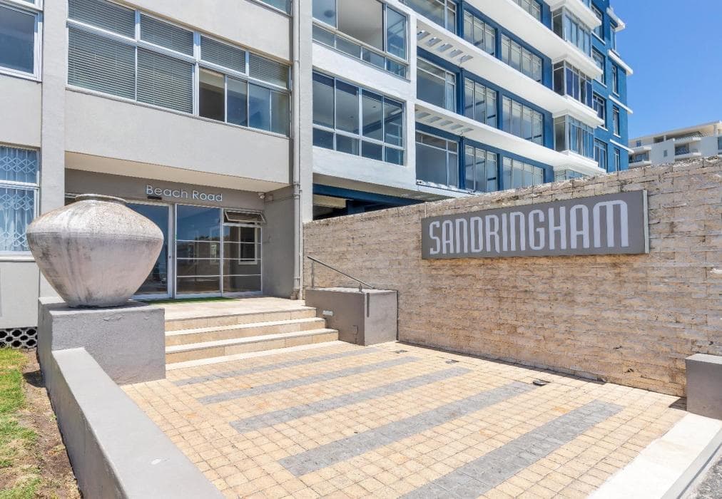 Pearl on the Promenade