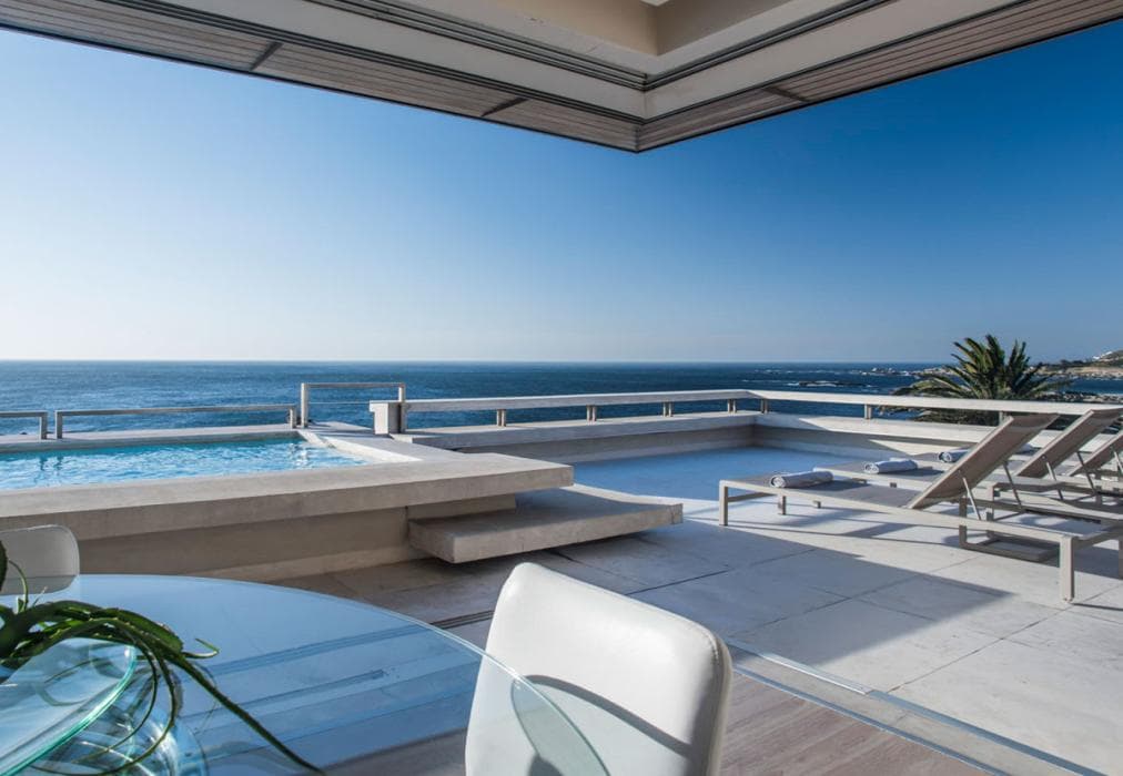 Blue Views - Penthouse 1