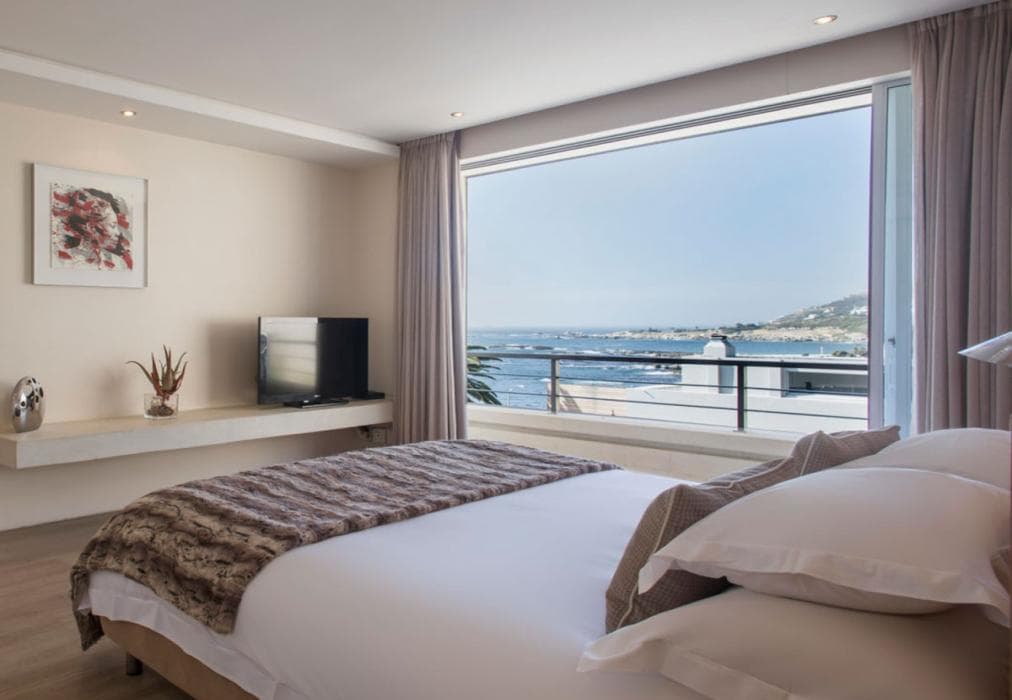 Blue Views - Penthouse 1