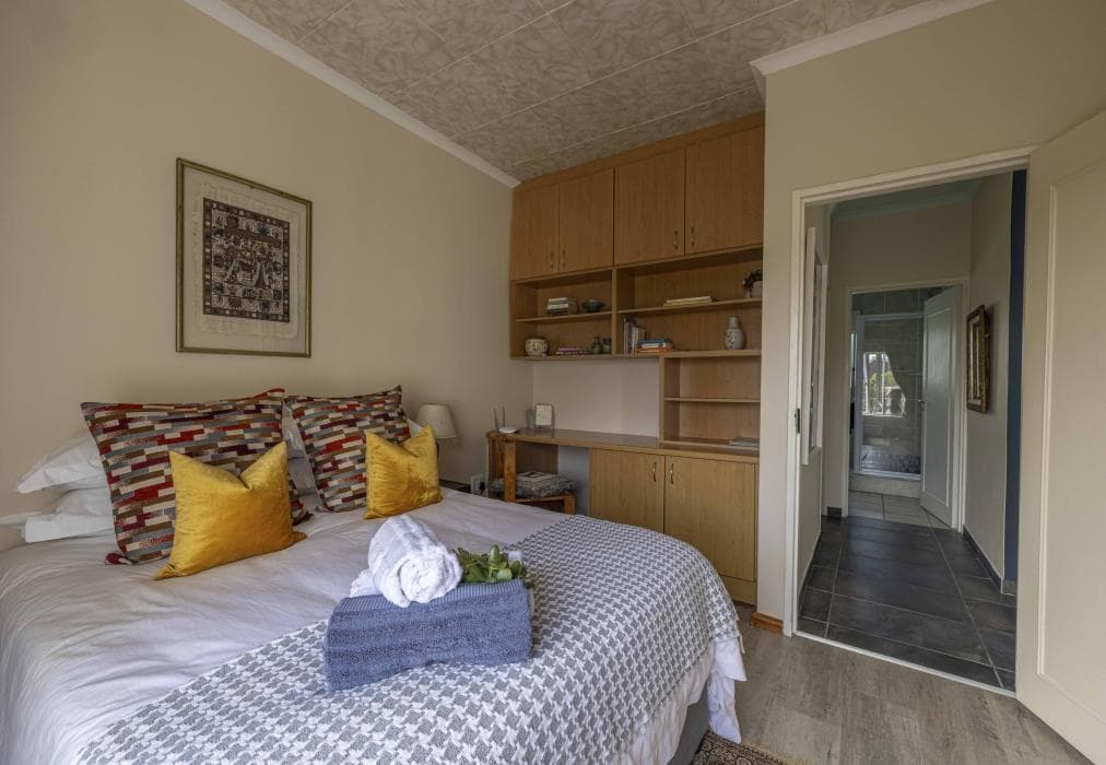 Wind Swallows Apartment