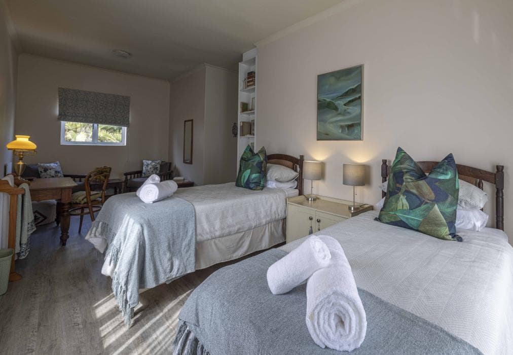 Wind Swallows Apartment