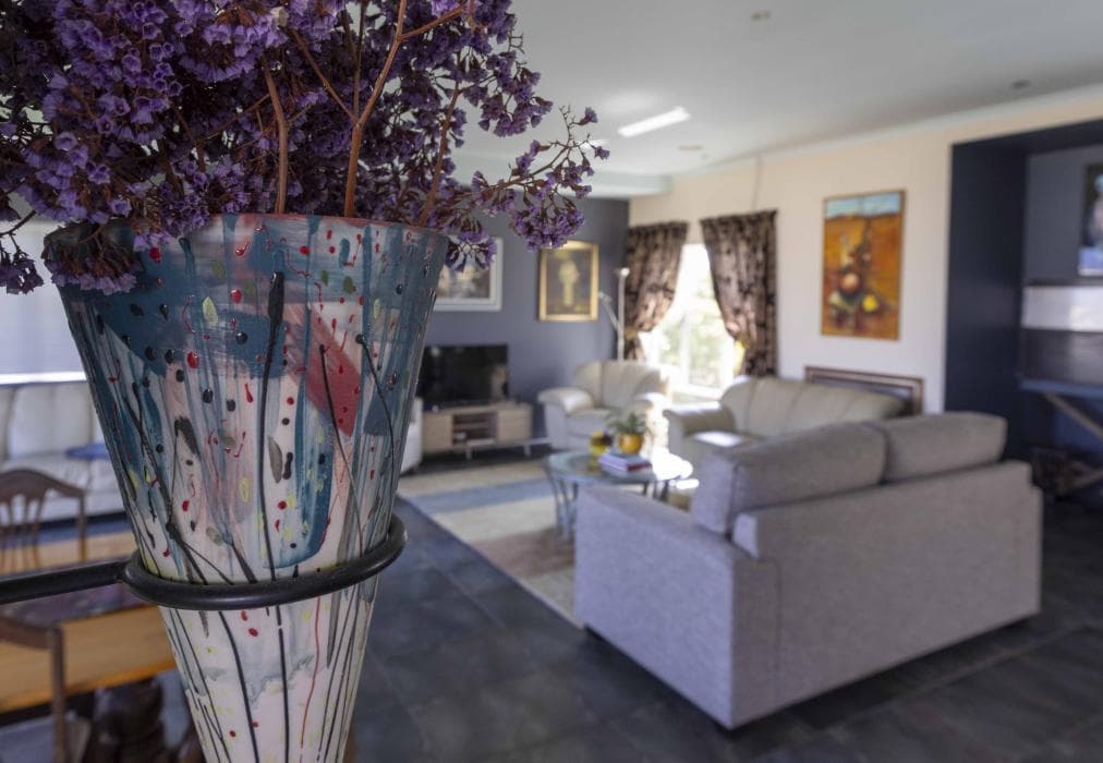 Wind Swallows Apartment