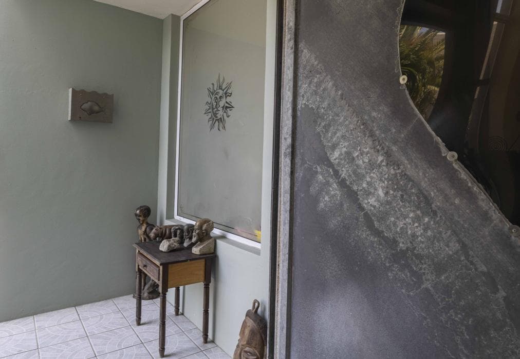 Wind Swallows Apartment