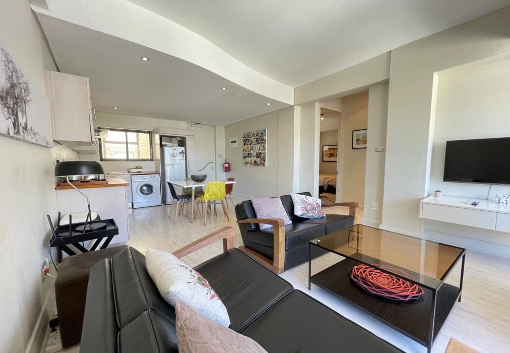 Piazza on Church 1004