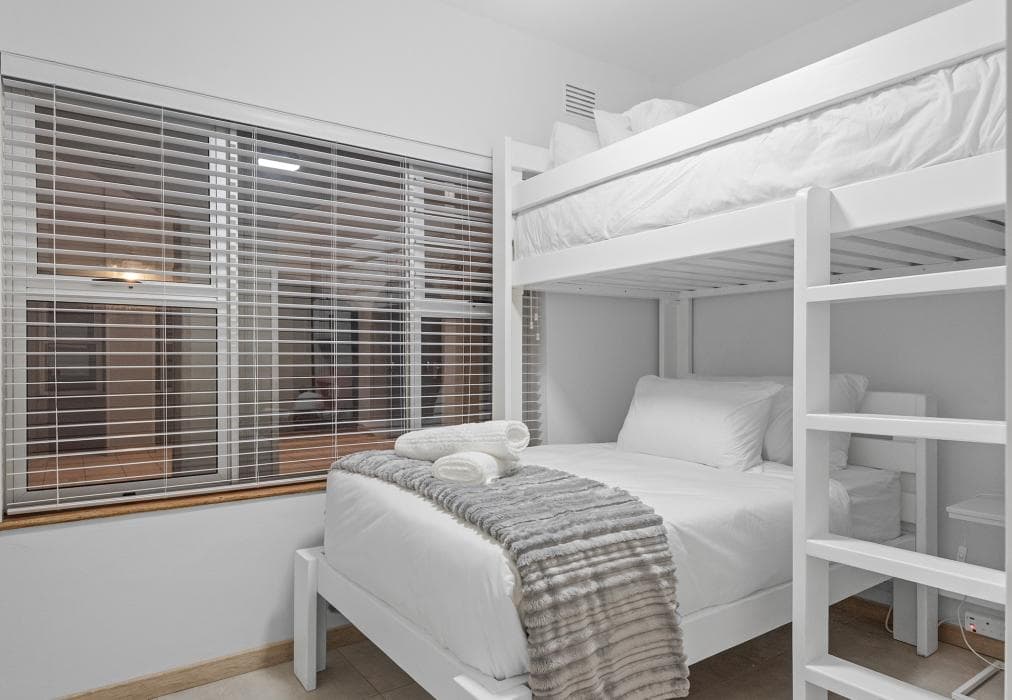 Perna Perna Coastal Escape