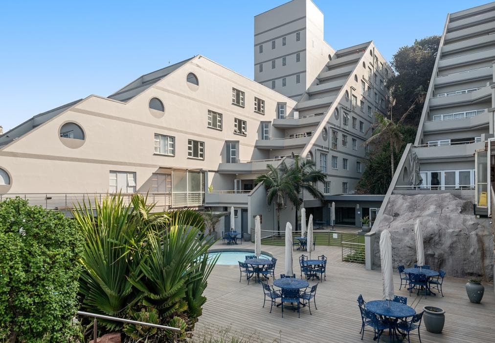 Perna Perna Coastal Escape