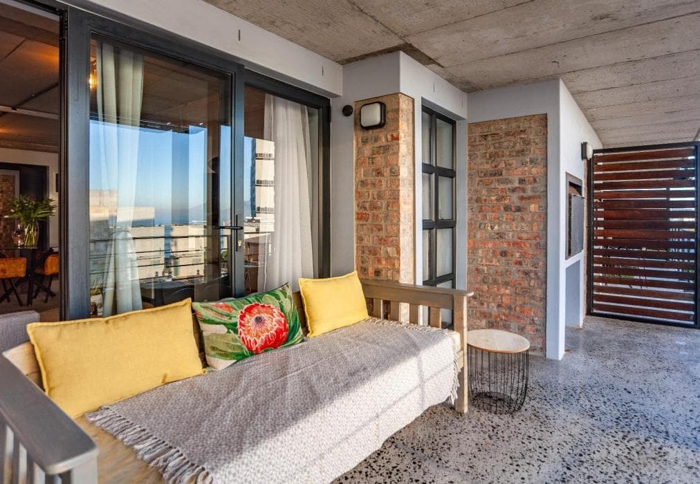 14 Manhattan  1 bedroom