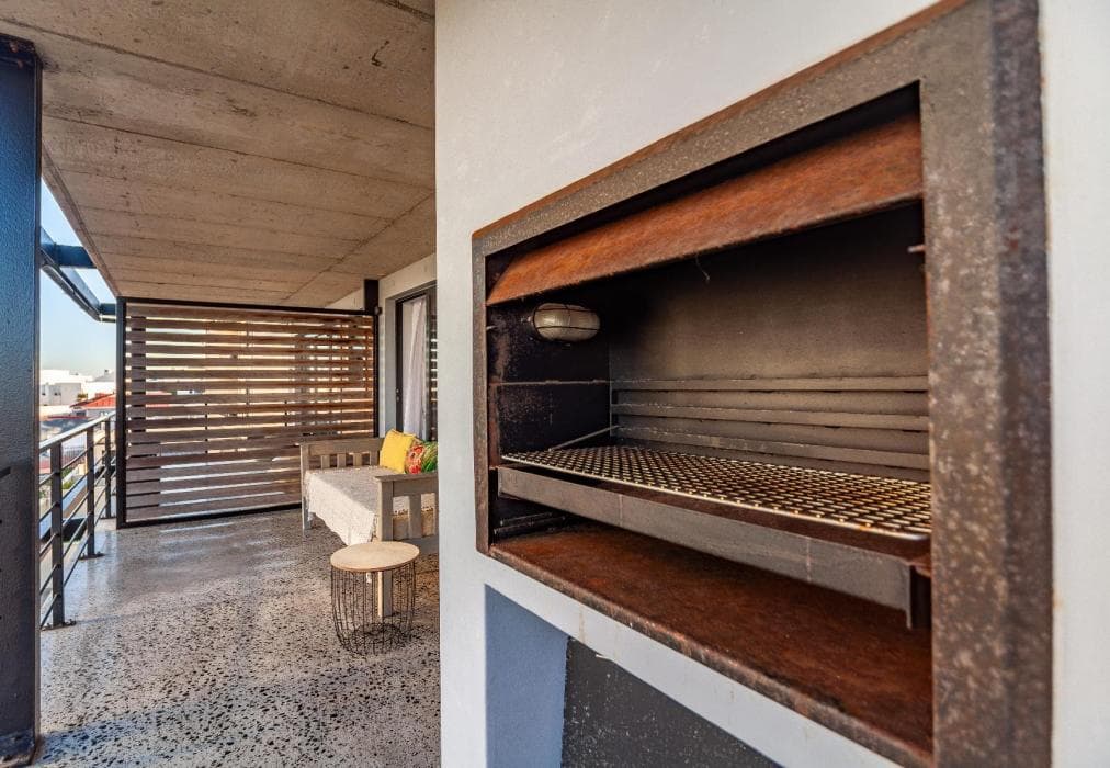 14 Manhattan  1 bedroom