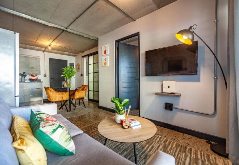 14 Manhattan  1 bedroom