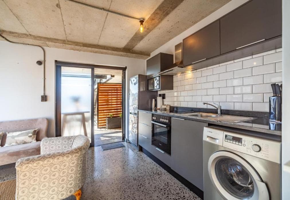 14 Manhattan  1 bedroom