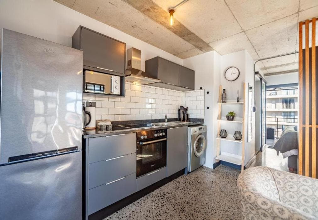 14 Manhattan  1 bedroom