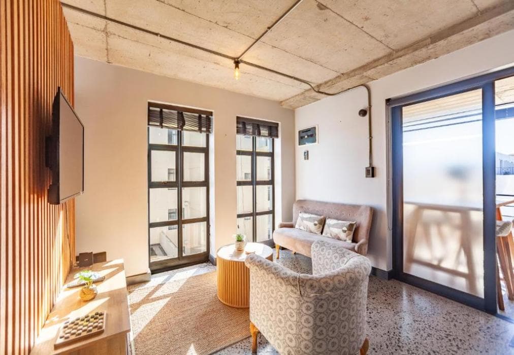 14 Manhattan  1 bedroom