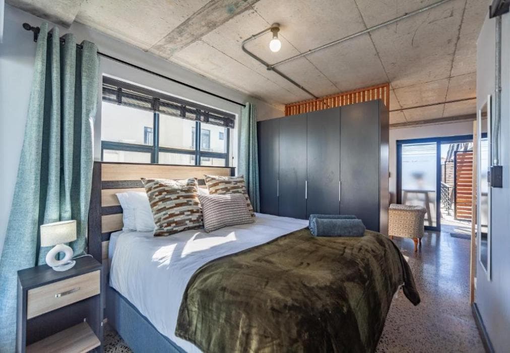 14 Manhattan  1 bedroom