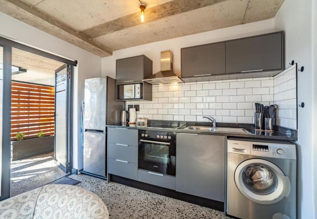 14 Manhattan  1 bedroom