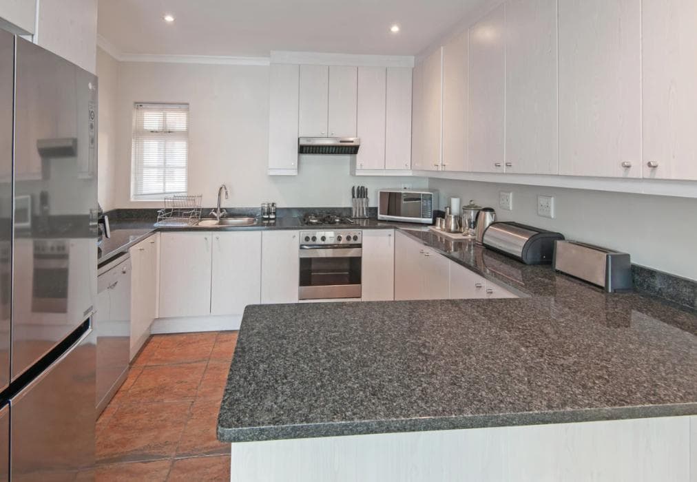 Hermanus Mountain Views