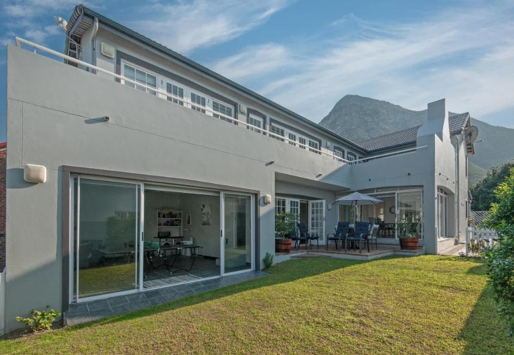 Hermanus Mountain Views