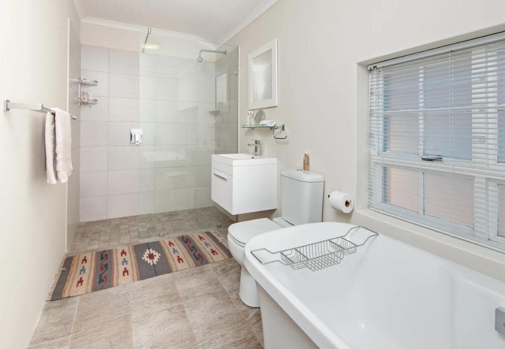 Hermanus Mountain Views