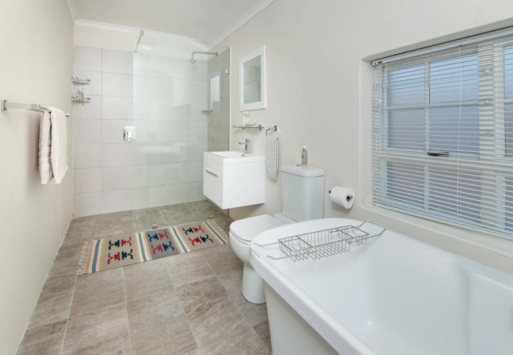 Hermanus Mountain Views