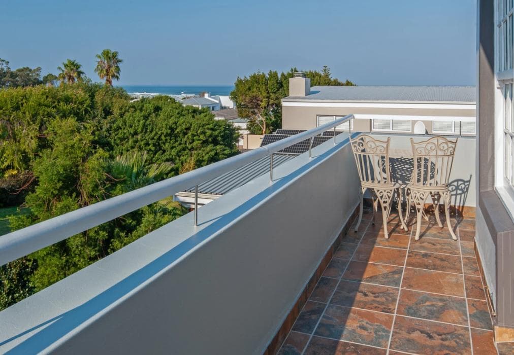 Hermanus Mountain Views